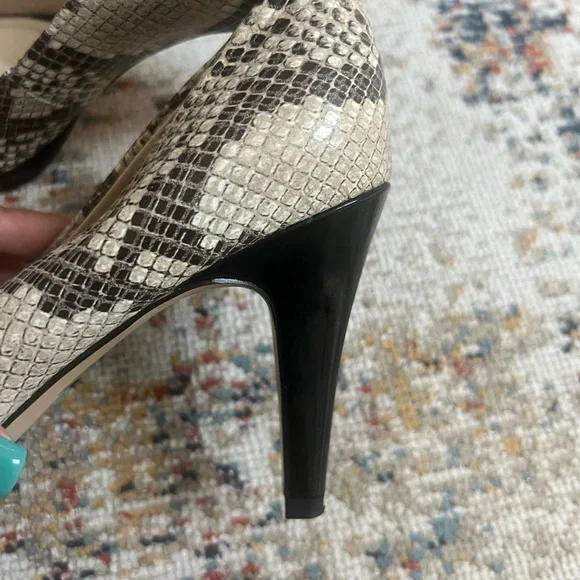 Anne Klein Women's Snakeskin Peep Toe Heels - Picture 5 of 11